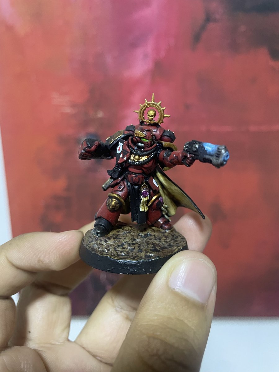 EmmanuelTR38's tweet photo. I painted this captain for the new edition of warhammer 40k, but I am to use it to play Kill Team, I like how the transfers worked https://t.co/rIbcMo1eHR