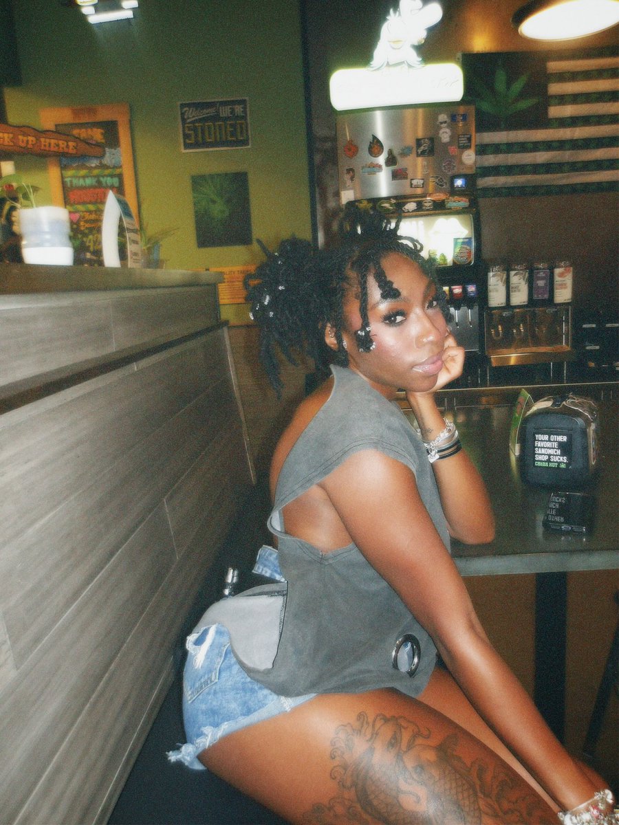 simply_iyanaa's tweet photo. #lovesosa https://t.co/5LmOgso6sS