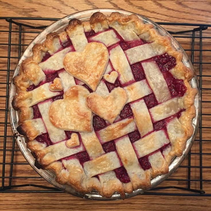 Sidblogsx's tweet photo. @WingsHaveRot Cherry pie https://t.co/EG4LrjgZtn