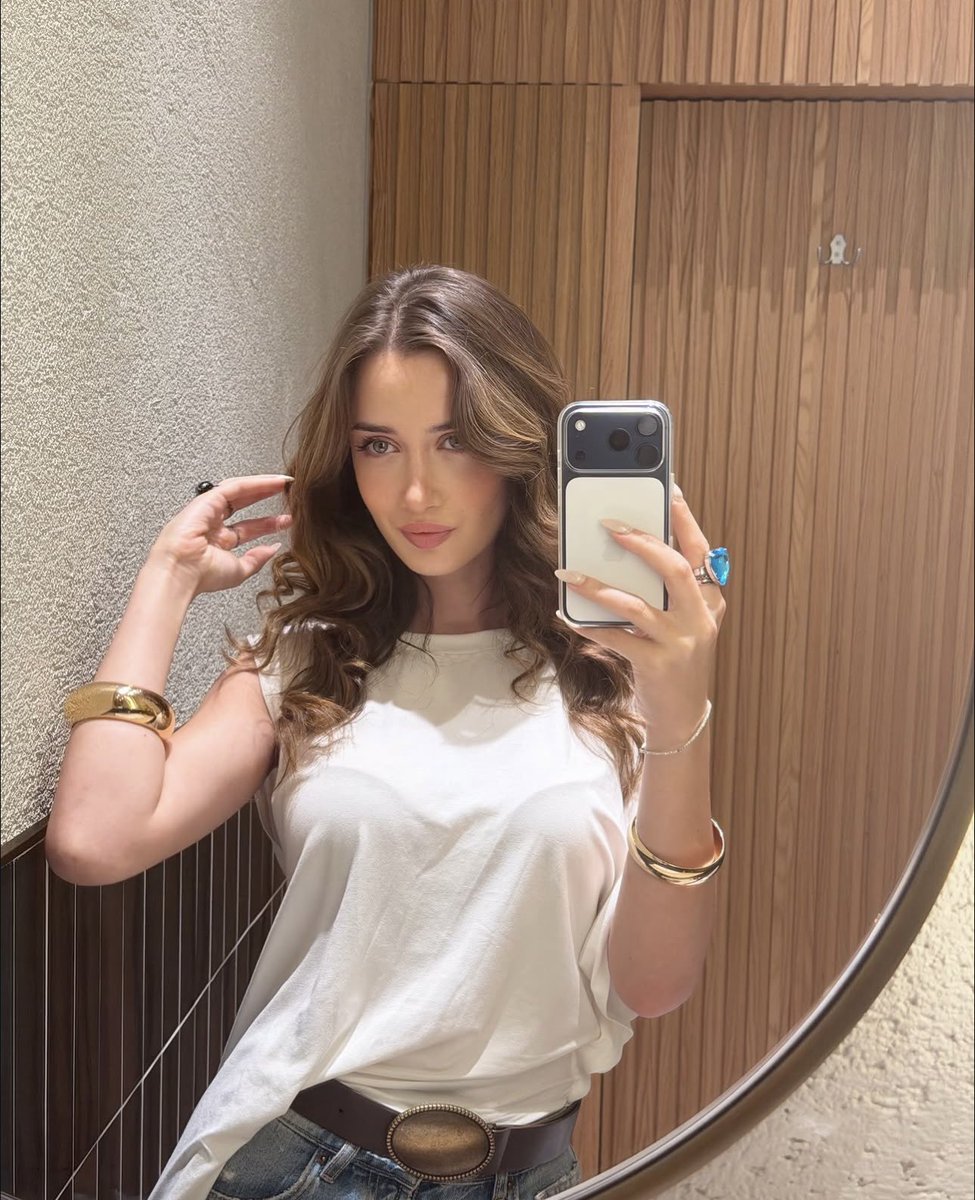 bundleofjoyness's tweet photo. How does it feel to be God’s favorite? 😭🔥
Explain yourself mamaaaa

#Arafta | #IlsuDemirci https://t.co/i7lwJDOKyi