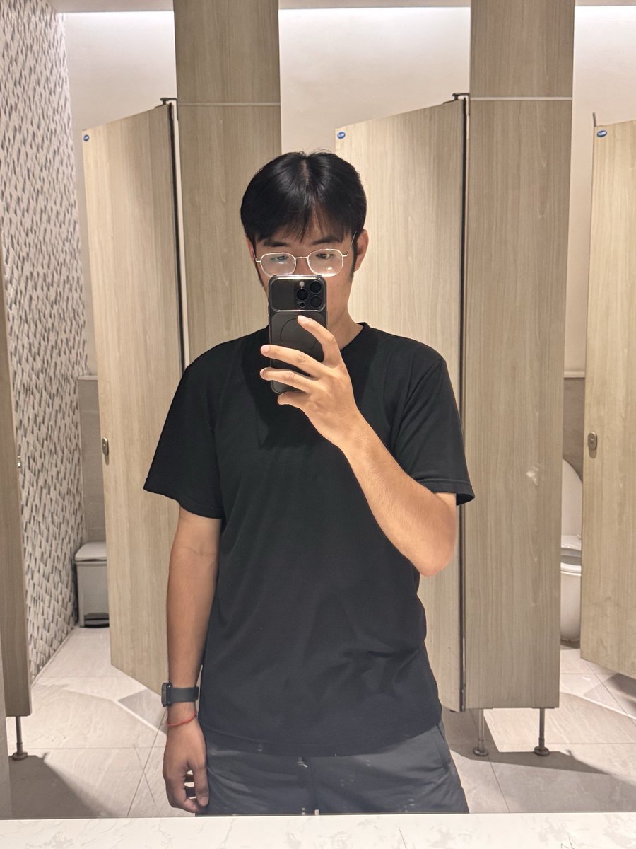 decemberiantun's tweet photo. 😔 https://t.co/u0YiZIUHbL