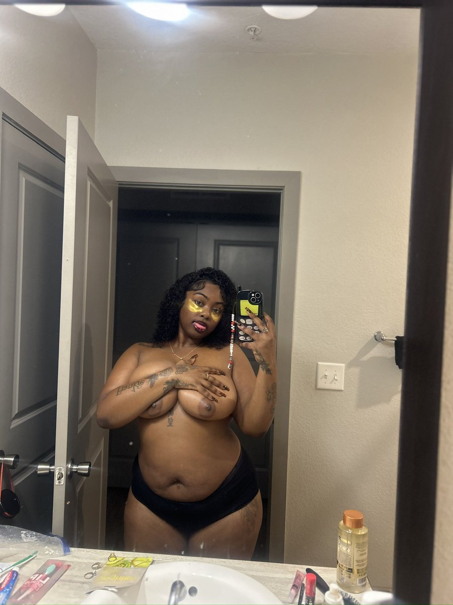 Big_Queen01's tweet photo. @Plan3tBooty @summerzclubz @gorgeousgirls2x https://t.co/3ds7vKAIM5