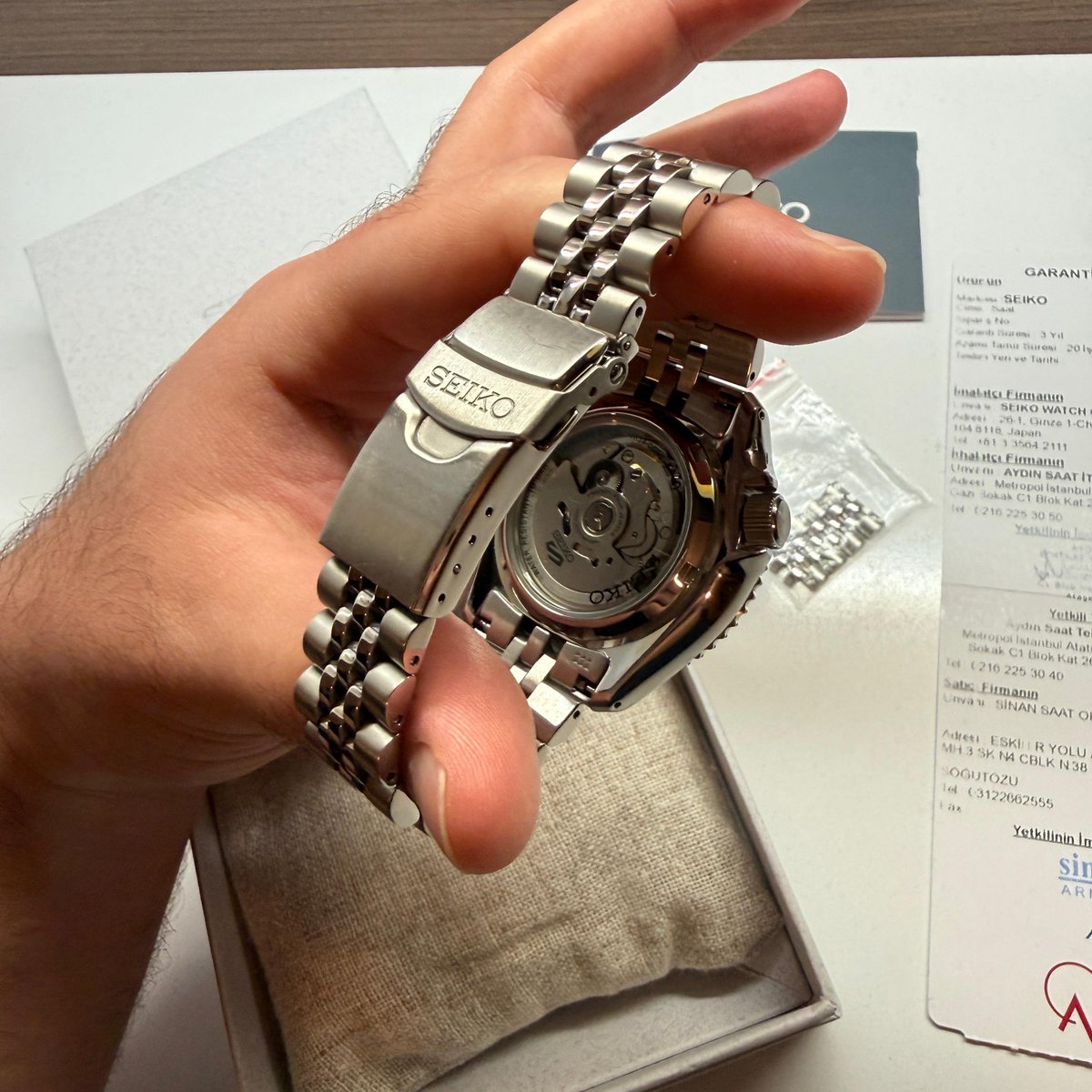 ridvan_simsek_'s tweet photo. 💐Seiko 5 Sports GMT  Automatic 

SSK033K1 " Batgirl"

-24/04/2026 Sinan Saat Çıkışlı 

- 42mm 

- Kutulu Evraklı Tertemiz 

Tokada minimal kullanım izleri mevcuttur.  

🔥 UYGUN FİYAT 🔥 https://t.co/50Am4zcxI8