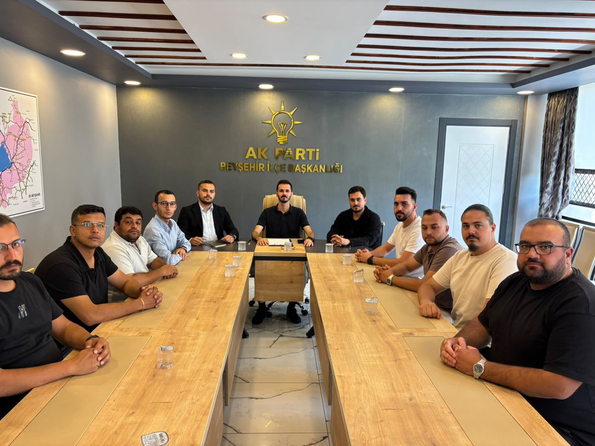 akgenclikkonya_'s tweet photo. İl Gençlik Kolları Başkan Yardımcımız, 5. Bölge Koordinatörümüz Mehmet Furkan Türker ve Yönetim Kurulu Üyelerimizle birlikte Beyşehir, Derbent ve Derebucak ilçelerimizi ziyaret ettik.

İlçelerimizde yürüttüğümüz çalışmalar hakkında istişarelerde bulunarak, önümüzdeki döneme ilişkin hedeflerimizi değerlendirdik.