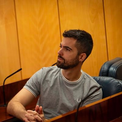 Wolfzieg's tweet photo. @Inakrikri Por qué sois siempre los "hombres" homosexuales e izquierdas los que simpatizáis con los moros que os quieren empalar vivos con la bandera de palestina ? https://t.co/IP4U8VPRbi