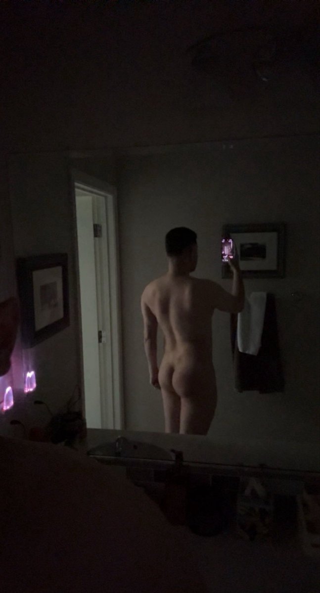 DcntFrog's tweet photo. Should I post more butt? https://t.co/DJhmRTxgKI