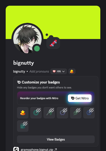 DiscordPreviews's tweet photo. Rolling out now! Discord is letting users hide, and with Nitro reorder, badges on their profiles! Starting to become available on Desktop and Mobile from now on. https://t.co/B5AGSP3gKH