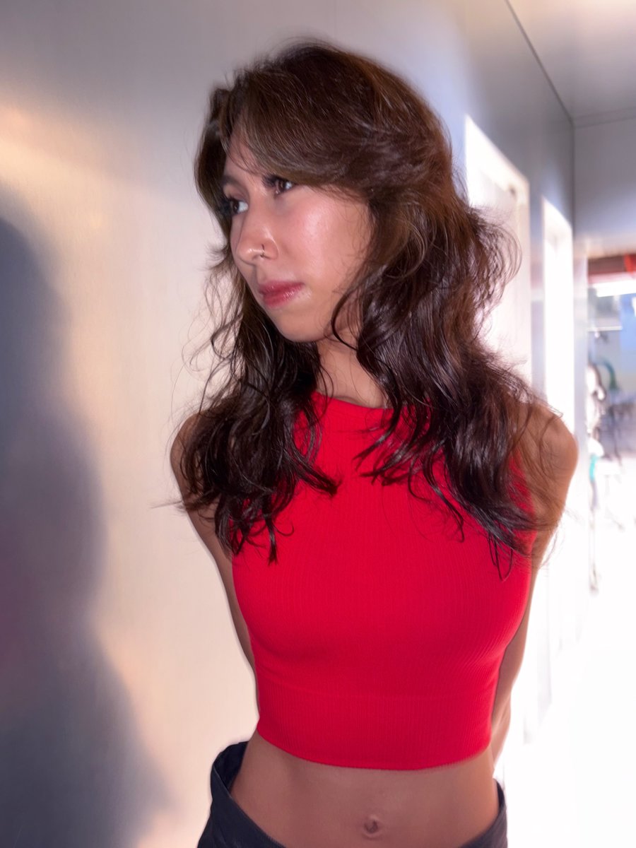 aelihus's tweet photo. パーマもカラーもdeep seaに任せてくれてありがとう。大好きな友達が来てくれるのが一番嬉しい。いつも本当にありがとう。 https://t.co/rPzHyO3qmk