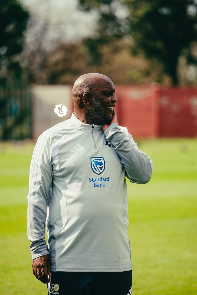 Lorenz_KO's tweet photo. Day one of @BafanaBafana camp done and dusted. ✅ 

23 of the 30 man squad was present at training - three weeks to go. 🇿🇦⚽️

🇬🇳 Guinea - 26 Sep (H)
🇪🇷 Eritrea - 30 Sep (A)
🇪🇬 Egypt - 4 Oct (A) 

#BafanaBafana | @10bet_ZA https://t.co/noa6yJVwnU