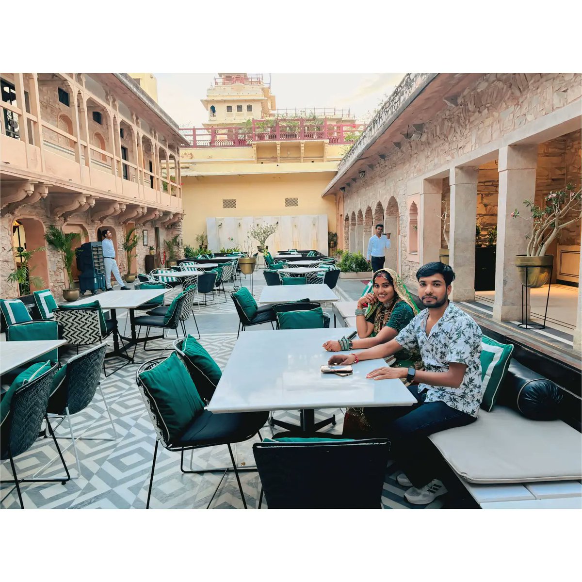 MitchelHayar's tweet photo. City Palace, Jaipur

Jagmohan &amp; Sapna https://t.co/SPfi5wh7r4
