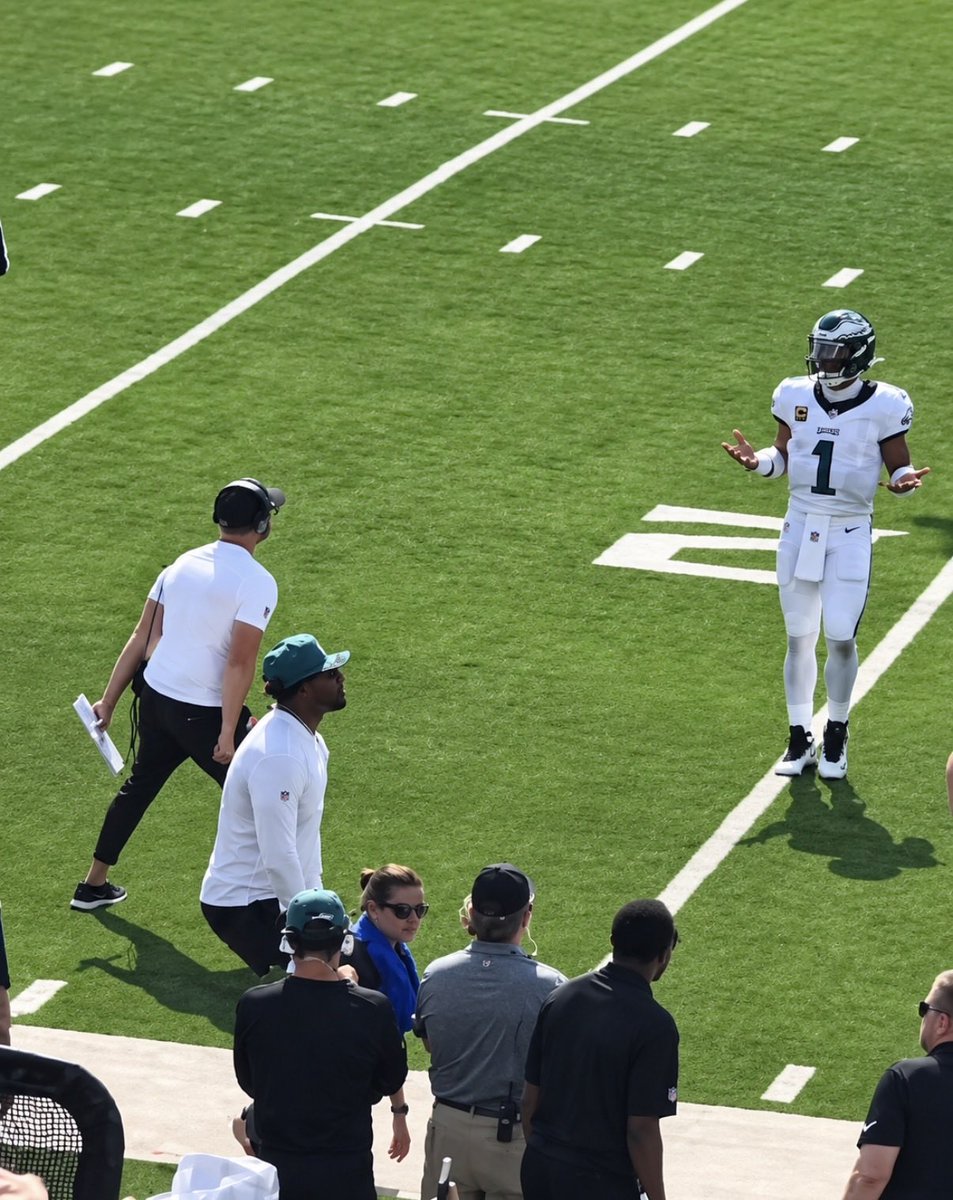 tomstakes's tweet photo. Jalen Hurts after his game winner 🔥 https://t.co/wH7d8oTryj