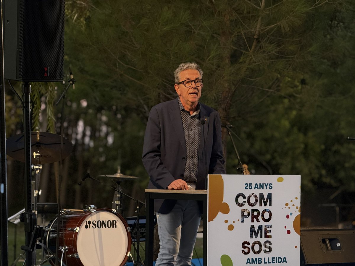 LoJoan's tweet photo. 25 anys explicant-nos des del territori i fent comunitat. Enhorabona, @LleidaTV, per ser punt de trobada, altaveu de les nostres comarques i generadors d’identitat i orgull de territori.

Avui ho hem celebrat amb #GustDeLleida. Per molts anys més! https://t.co/RsWXPkBky5