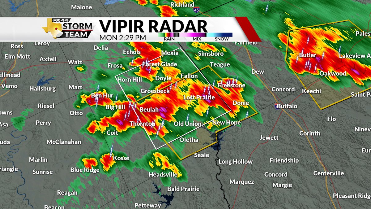 Sean_Pat_Ryan's tweet photo. A SEVERE THUNDERSTORM WARNING REMAINS IN EFFECT UNTIL 315 PM FOR SOUTHWESTERN FREESTONE AND SOUTHEASTERN LIMESTONE COUNTIES. At 220 PM,  a severe thunderstorm was located near Farrar, moving west at 10 mph. HAZARD...60 mph wind gusts and quarter size hail.
#FOX44WX https://t.co/ohzHMdSIIR
