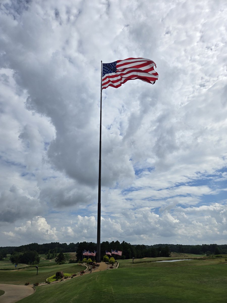ReturnTheQfd's tweet photo. @TrumpDailyPosts @JonesOyl1776 I think of the young men that stormed the beaches at Normandy. I think about the firemen that raised our flag in the rubble of the World Trade centers. God bless America, and God bless all my American brothers and sisters. https://t.co/CcOLUTm9uk