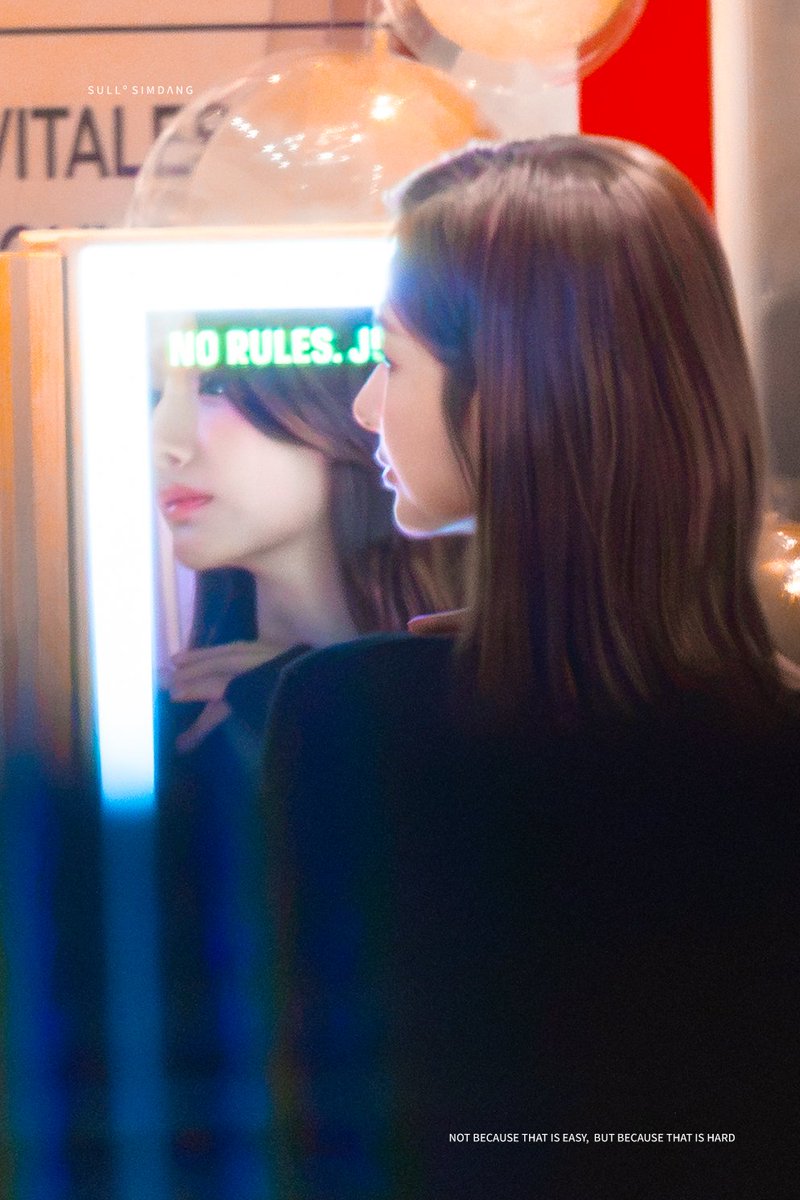 Sull_SimDang's tweet photo. 260921 HQ

#설윤 #SULLYOON #NMIXX #엔믹스 https://t.co/WwHWahLpyW