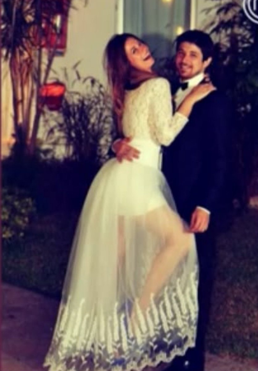 farmigaxpaulsOn's tweet photo. icónica hasta en el día de su casamiento💋
por favor que diosaaa #EugeniaRuiz https://t.co/aSZ0qAVWhQ