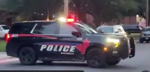 Wirevance's tweet photo. 🇨🇦🕍 🚨 BREAKING: PM Mark Carney condemns a Yom Kippur shooting outside the Sons of Jacob Synagogue in Belleville, Ontario, that left a police officer critically injured. Suspect armed with a shotgun is in life-threatening condition.

Sources: BBC • CP24 •
#Canada  #Belleville https://t.co/N5TQvwlznN