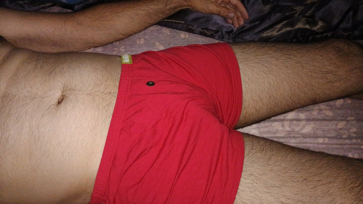 Briefpasivo's tweet photo. @yeMikeSmith Los que combinan comodidad y sexualidad a la vez son los slips, bikinis y Brief 
Los boxers flojitos son solo para dormir agusto y darle libertad a nuestra mejor amiga cuando despierta por las noches https://t.co/FhDILxYmSZ