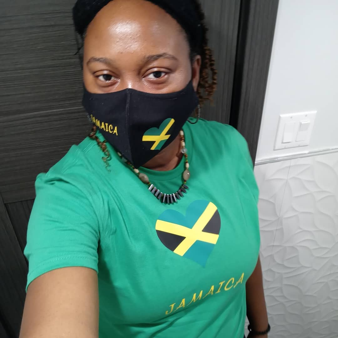 puma_1010's tweet photo. Happy Independence Day, Jamaica. Thank you @valzbyvalrie for making my mask and T-shirt. https://t.co/bw9lGsr9N3