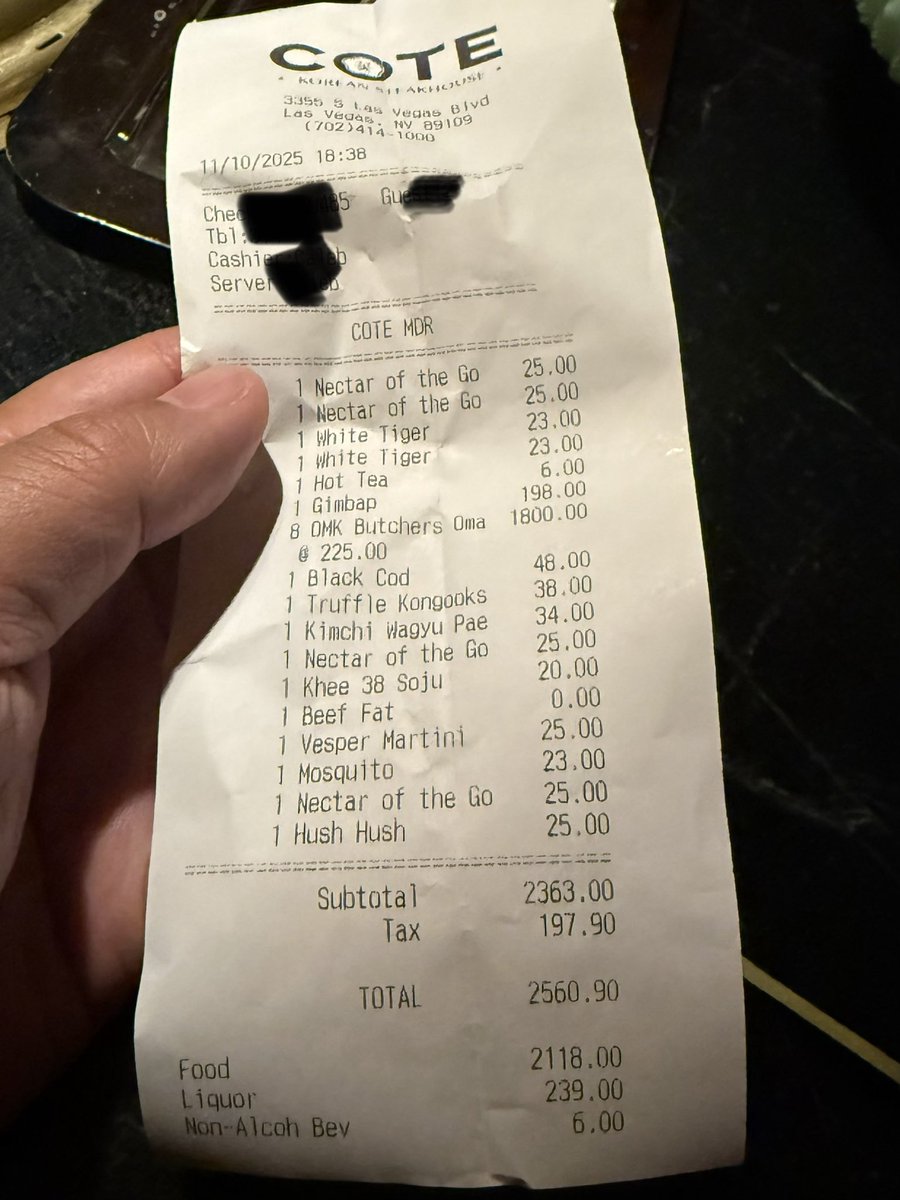 LasVegasFill's tweet photo. Here's a receipt from Cote Steakhouse at Venetian last November. What do you think? https://t.co/rylEl4zxgp