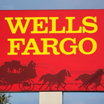Roberto281011's tweet photo. 🇺🇸 BANKING GIANT WELLS FARGO SAID #BITCOIN COULD DISRUPT "THE $300 TRILLION GLOBAL BOND MARKET"  BULL MARKET JUST GETTING STARTED  LET’S GO 📷🚀 https://t.co/S9IVCspDkS