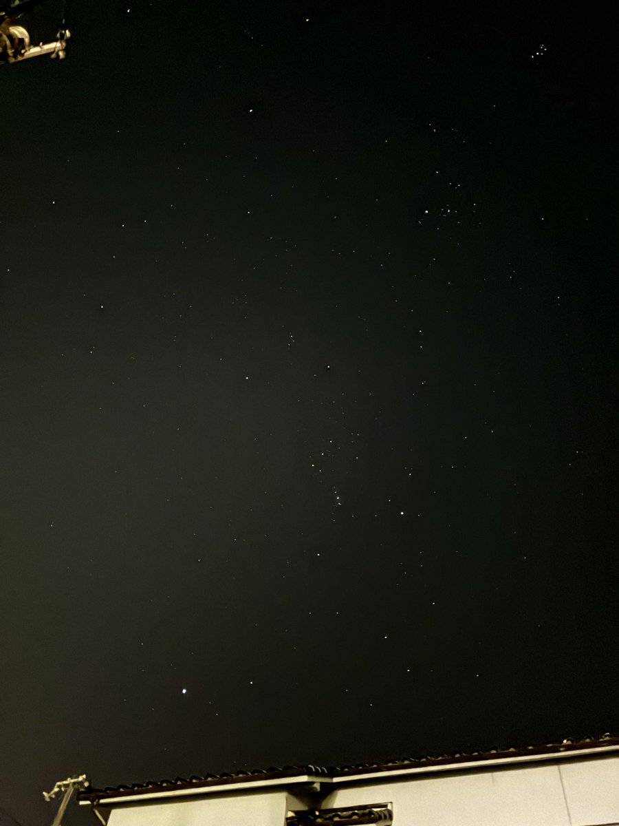 ubelxy0's tweet photo. はじめてこの場所でこんな星見えた https://t.co/rjcLaZlJB5