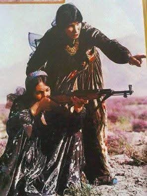tnya60's tweet photo. کچی لور💚💛❤

#lorestan 
#bakhtiari https://t.co/1b7zxEQz8e
