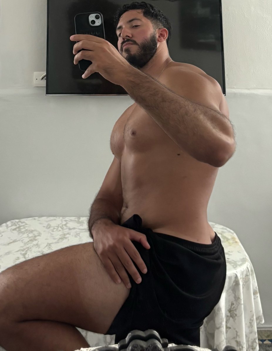 Nessfterdark's tweet photo. Beach body https://t.co/geShHYM9WF