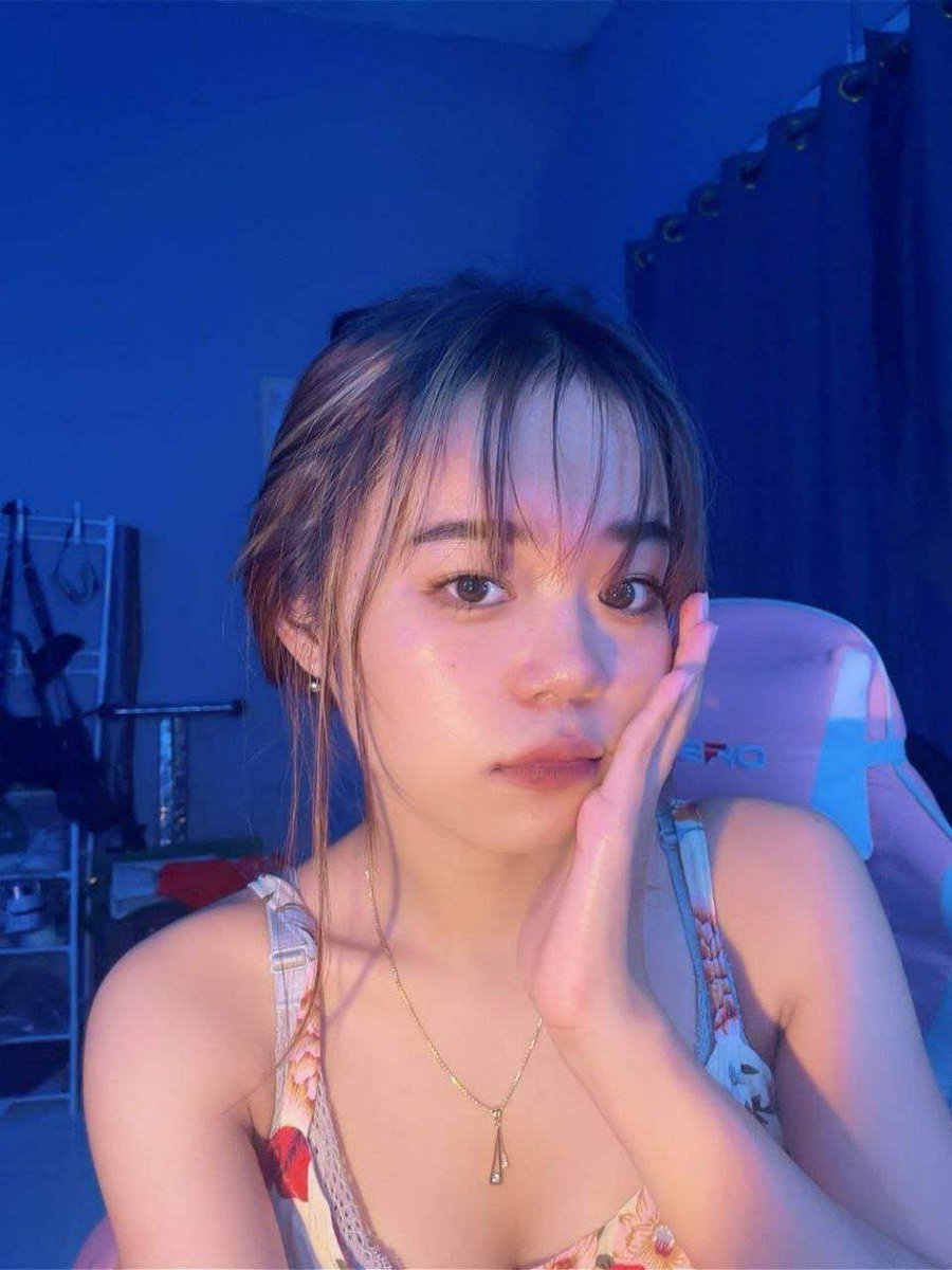 nakbelaa's tweet photo. Cuba suggest sikit apaa nak bagi horny selain tgok porn? Risau la lama tak rasa https://t.co/tPHMwjpNfv https://t.co/bxormGDko3