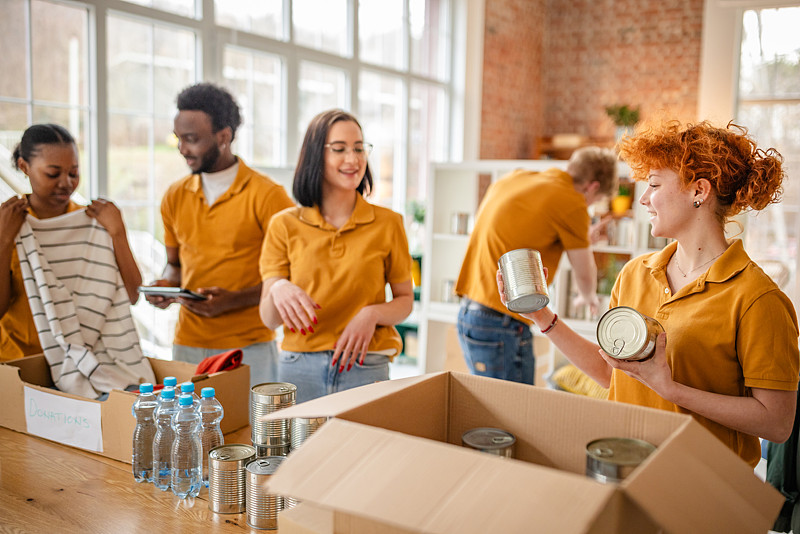 nvyadp15's tweet photo. Had an amazing 4 hours volunteering at the local food bank today! Sorting donations and hearing stories from families we helped reminded me how small acts bring big changes to the community. Grateful for every moment spent with fellow volunteers  #CommunityVolunteer https://t.co/02eVnICDkV