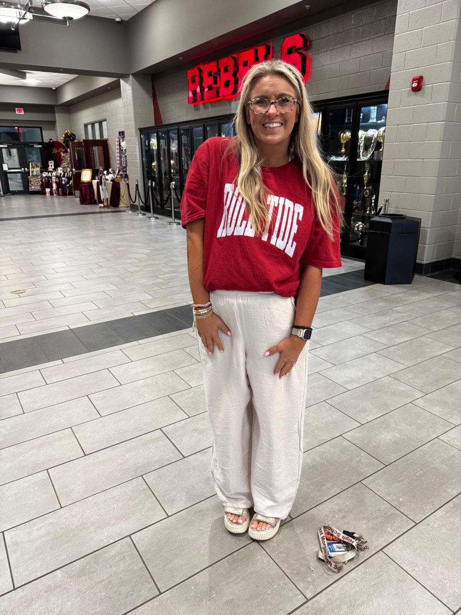 WestMorganHS's tweet photo. Our teachers representing their colleges and universities. #WhyApply https://t.co/NtK9Z4Teni