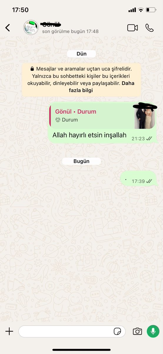 haskologlu's tweet photo. 🔴#ÖNEMLİ | Türkiye'de yeni bir dolandırıcılık sistemi türedi. TÜM VATANDAŞLARIN VE İLGİLİ KURUMLARIN BİLGİSİNE SUNUYORUM.

Son 1 haftada 3 kişiden benzer ihbar aldım.

Sistem şu şekilde ilerliyor:

• WhatsApp'tan vatandaşların yakınlarına ait numaralardan “Borç para” isteniyor.

• Borç isteyen numara WhatsApp'ta daha önce konuştuğu yakınları yani farklı bir numara değil.

• “Zor durumdayım.” gibi mesajlar gönderiliyor ve mesajlarda  daha önce konuşulan mesajlar da görünüyor ve o mesaja uygun bir dilde yazılıyor.

 • Daha sonra ise IBAN gönderiyor. Vatandaş inanırsa dolandırıcıya para gönderiyor ancak para gönderdiği kişi arkadaşı değil, dolandırıcı.

• İşin en garip kısmıysa gerçekten o numaraya sahip olan ve adına para istenen kişi, “Kendi numarasından gönderilen mesajları göremiyor.” Yani hiçbir şeyden haberi olmuyor. 

• Arkadaşının gönderdiği mesajı da göremiyor. Sadece o andan önceki mesajları görüyor.

 META yetkilileri de dâhil, ilgili eksiklikleri olan her kim varsa bu konuda hesap vermeli.

Tüm vatandaşlara uyarım: Lütfen bunu çevrenizle paylaşın. Parayı isteyenlerin gönderdiği IBAN'daki isim her zaman farklı oluyor, arkadaşınıza ait olmayabiliyor. Her ne olursa olsun borç isteyen kişiyi bizzat arayın ya da yakınını arayıp teyit edin.

Şahsen böyle bir şey benim de başıma gelse dolandırılabilirim. Herkes dikkat etmeli. 

 @adalet_bakanlik @SiberayEGM @abakingurlek