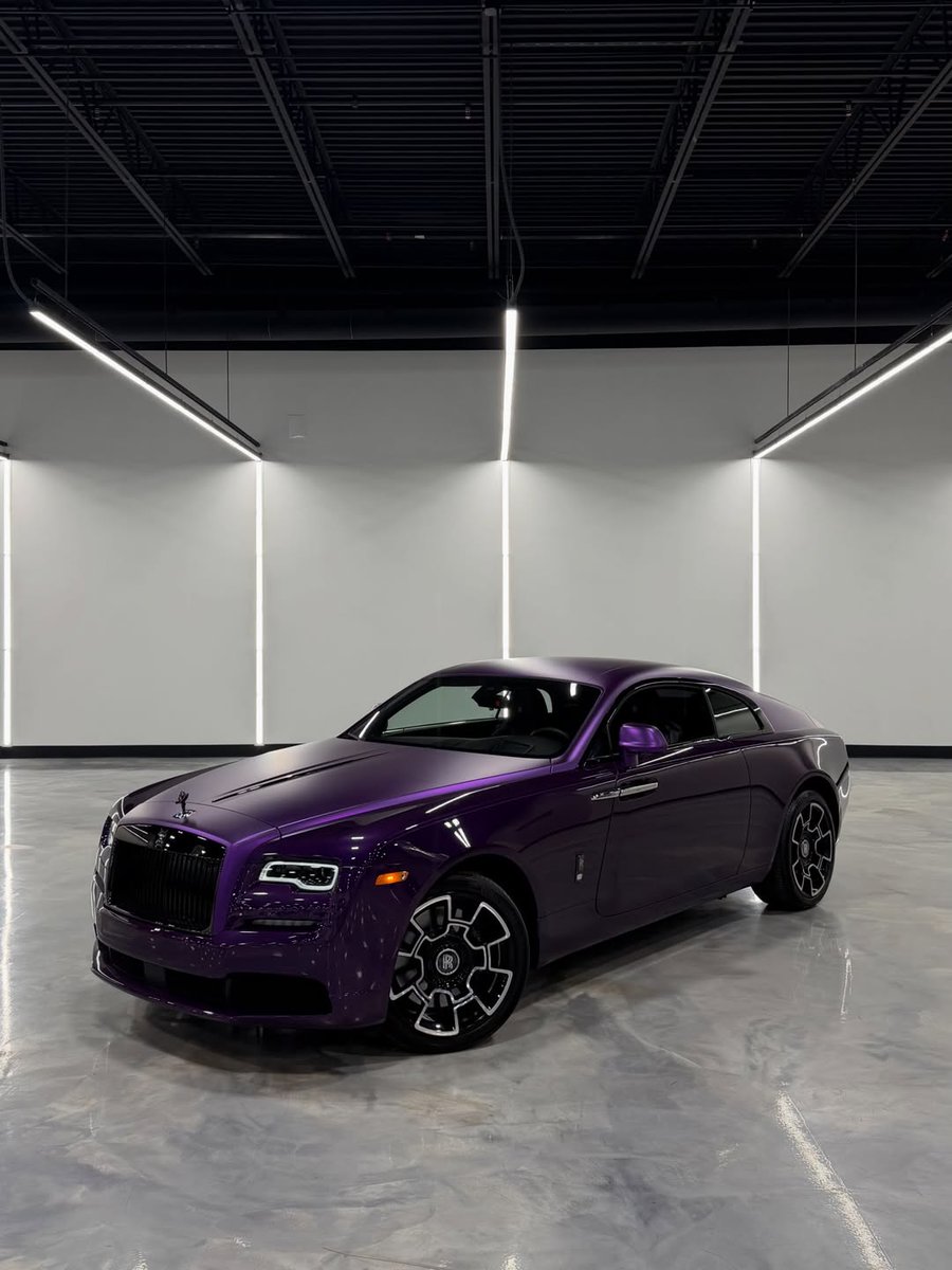 Venosier's tweet photo. Rolls Royce Wraith Black Badge 💜 https://t.co/ksbmCoqGs8