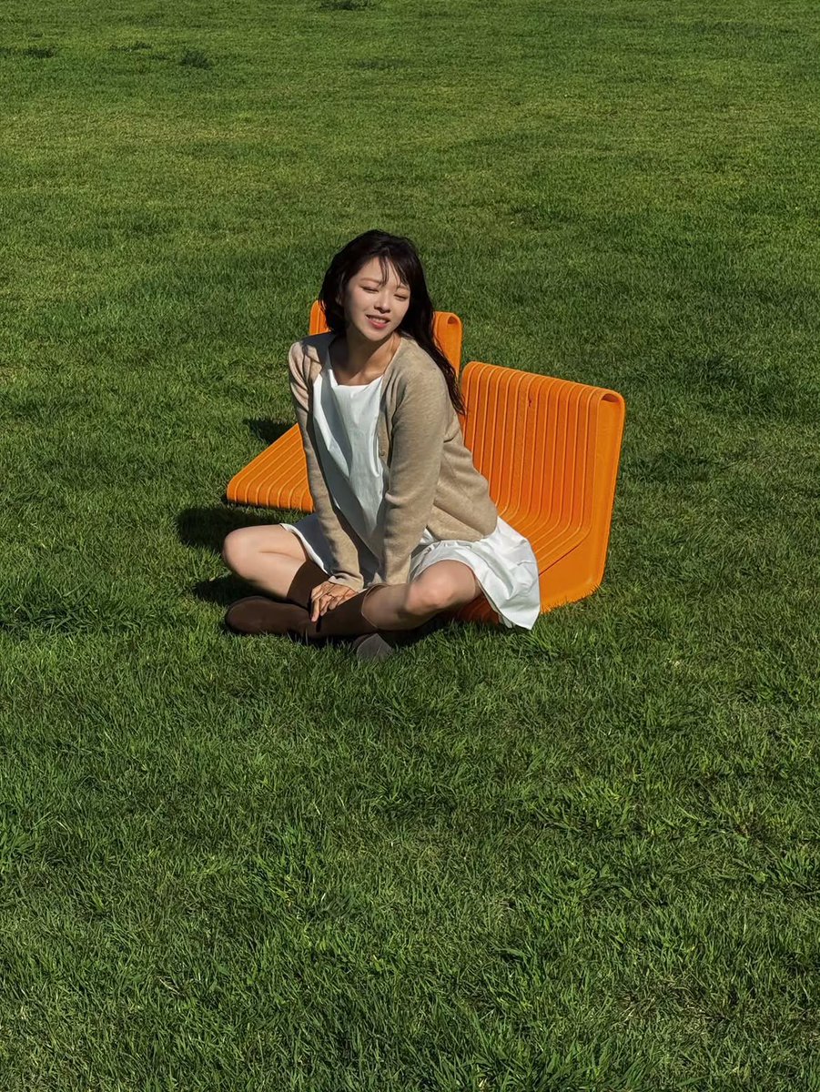 juiceyeon's tweet photo. truly the most beautiful girl in the world https://t.co/wA3UibO80C