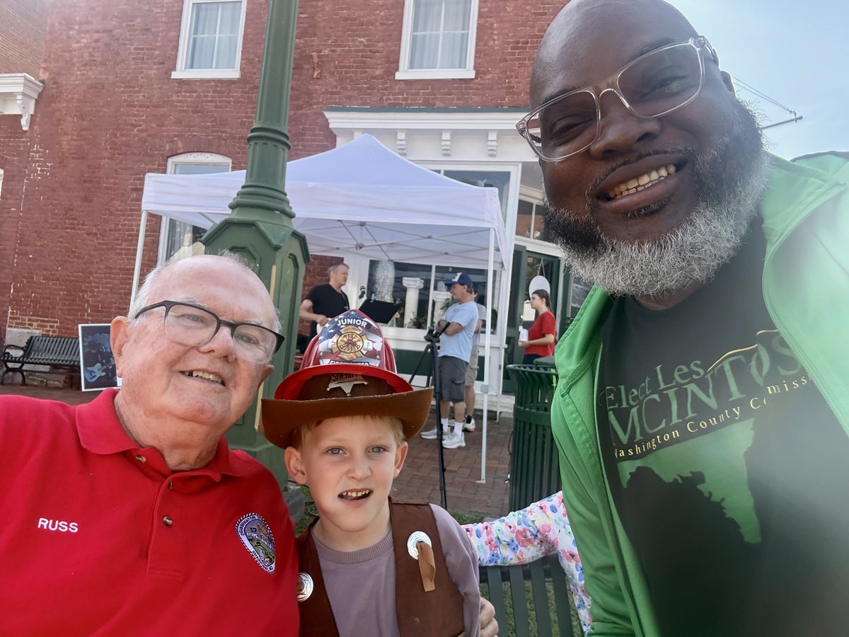 mcintoshforus's tweet photo. Between door knocking and visiting with voters this weekend, we got to spend some time with some kind folks at Sharpsburg Days as well as the City Park Fall Fest in Hagerstown! https://t.co/4OKmX5wAdp