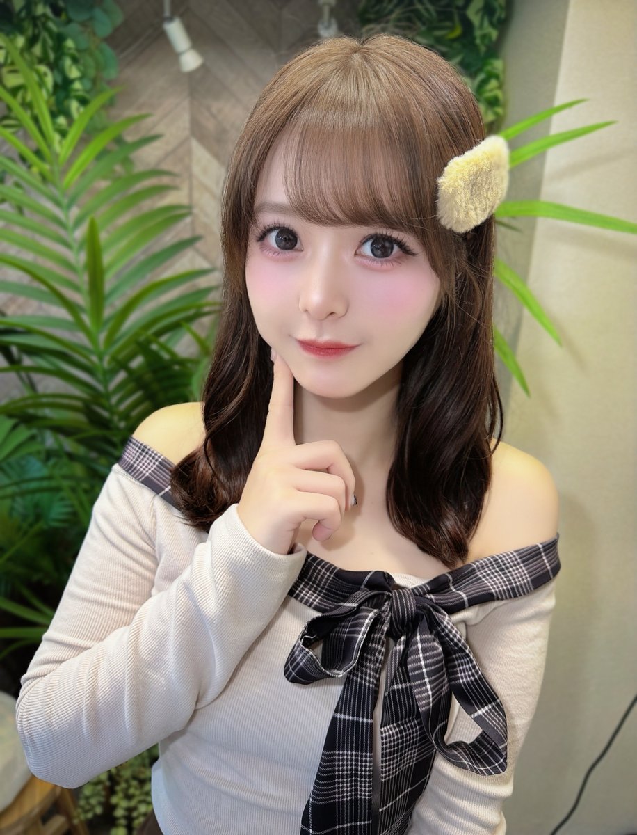 rin_asahina7's tweet photo. 秋のせいにして、ちょっとだけ甘えていい？🤎 https://t.co/gWQQAWBiC7