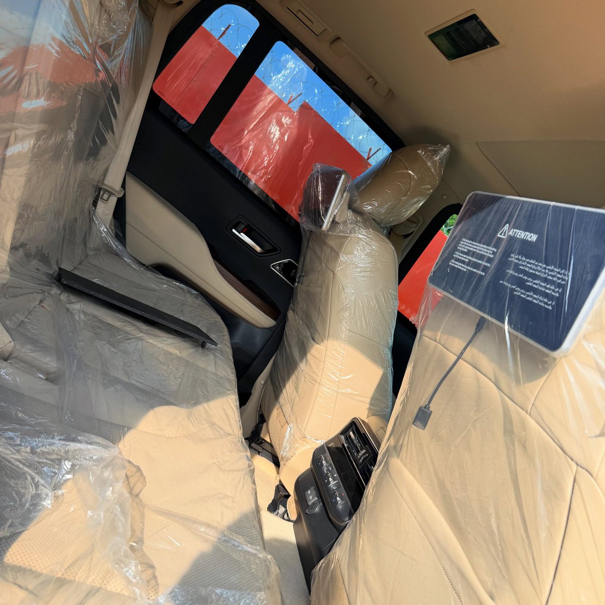 Libamotors's tweet photo. BRAND NEW 🆕 LAND CRUISER 2025 
💰 💰 
☎️ 09032735210
📍ABUJA https://t.co/0plsshOJJ5