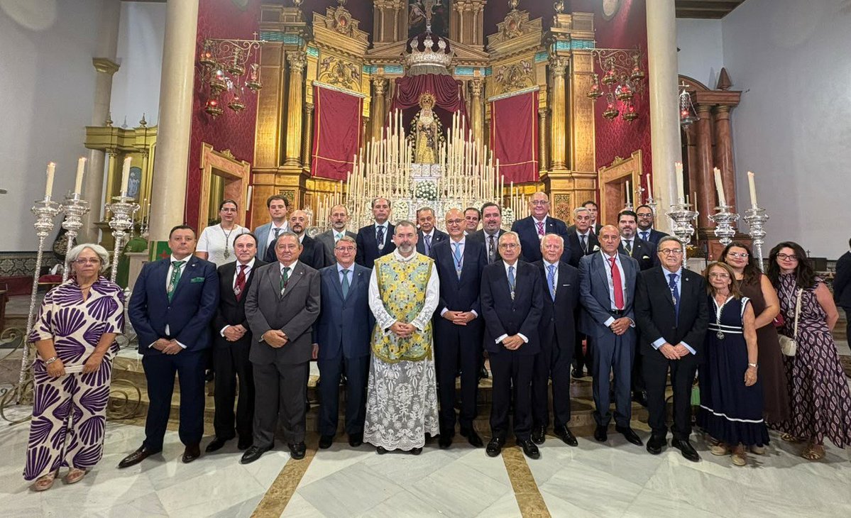 PastoraPadrePio's tweet photo. En el día de ayer, nuestro Hermano Mayor acompañó en su Función Principal a @DoloresdelCerro 

Hermanos, muchísimas gracias por la labor tan grande que hacéis en nuestro Arciprestazgo, que la Divina Pastora os guíe siempre en vuestro caminar. https://t.co/fTOGBiZSeD