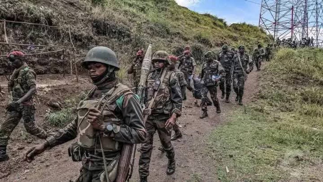 kivuutile's tweet photo. Selon nos sources les  militaires FARDC et burundais renforcent leurs troupes dans le territoire de hauts plateaux de Minembwe alors que Minembwe est déjà encerclé , tous les Banyamulenge sont dans le blocus humanitaire https://t.co/cJVa12WebX