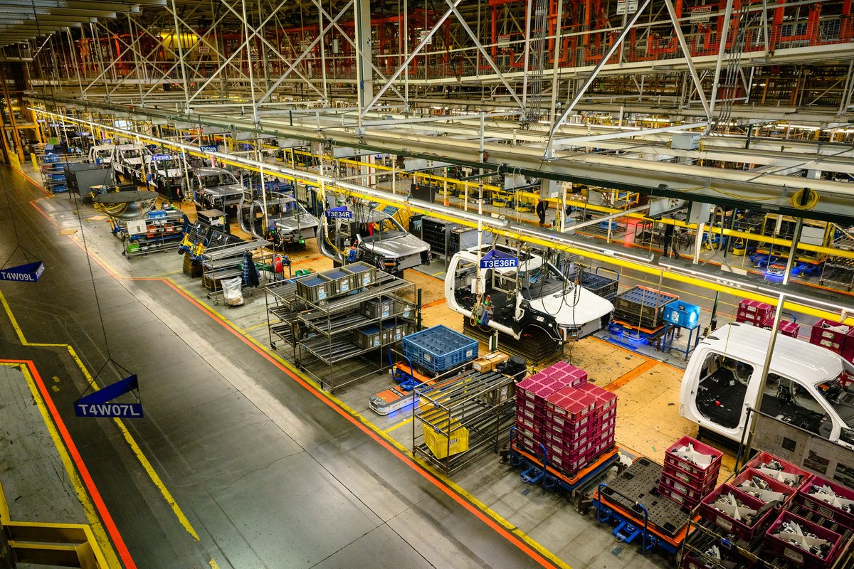 MichAuto's tweet photo. Automotive and mobility executives consistently point to workforce development as one of the most important factors shaping the state’s long-term competitiveness.

Learn how the Michigan Automotive Roadmap is working with leadership across the state to keep talent in Michigan. ⬇️ 
https://t.co/cbmu8IMEqw