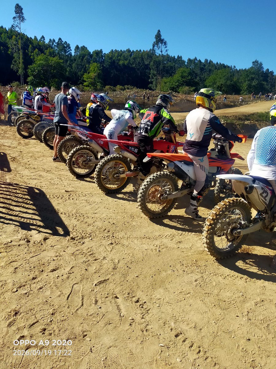 concellodeames's tweet photo. 🏆Joaquín Castro coróase como campión do Gran Premio Concello de Ames de supercross 2026 🏍️💨
Toda a ℹ️🔗 https://t.co/PzOwvuE5Uz
#GranPremio #Ames #Deporte #ConcelloDeAmes https://t.co/1T9x4DUn9S