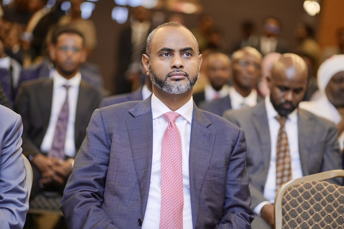 Golaha_shac_JFS's tweet photo. Acting President of the Federal Republic of Somalia and Speaker of the House of the People of the Federal Parliament of Somalia, Hon.@Amohamednur attended the 77th anniversary of the founding of the People’s Republic of China here in Mogadishu.
#SomaliaChina. https://t.co/zFa6K2AzMU