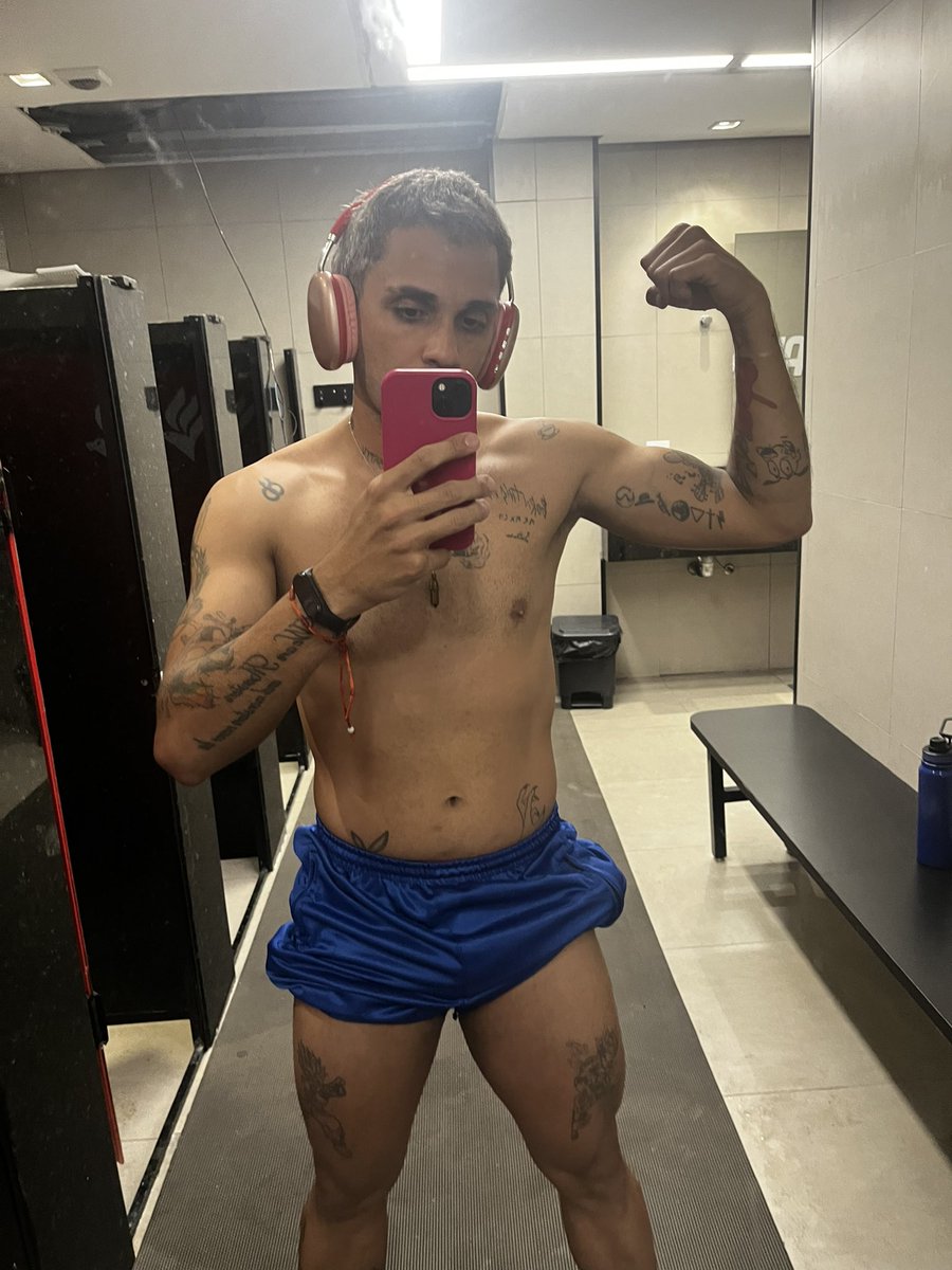 Passaroto1's tweet photo. @divulga013 @pornobaixada 
Sexy shop e trilha da alice hj bora ativar folga https://t.co/MSuO7WnIME