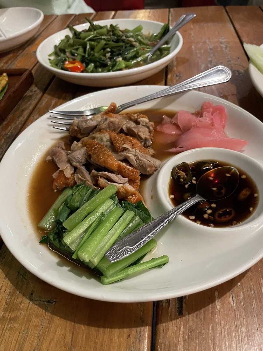 youmay0404's tweet photo. タイ3日目夜
Various Food

爆食い止まらなくてやばい。 https://t.co/0ehBlermhF