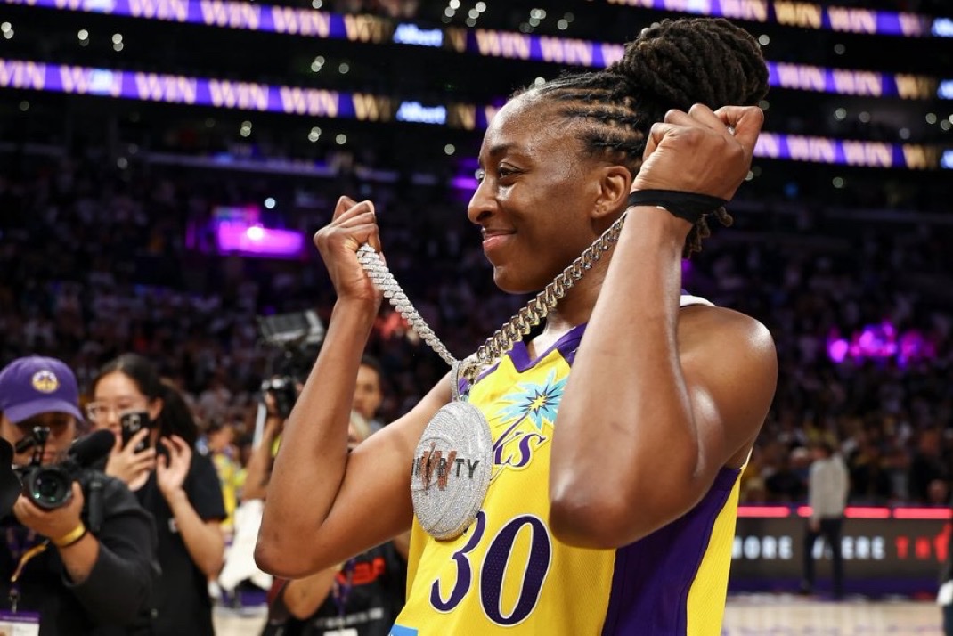 yabaleftonline's tweet photo. Nneka Ogwumike has reached 8,000 career points. 

She becomes the fourth player in WNBA history to achieve this feat. https://t.co/i69cuQCusv