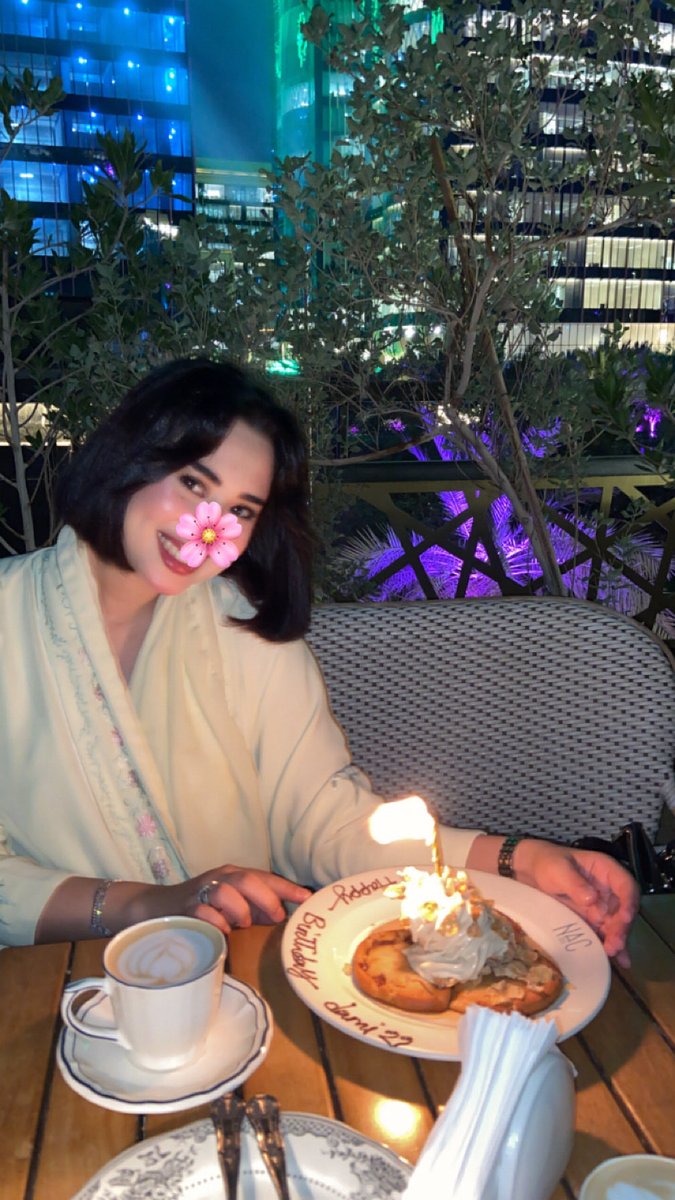 d81fl's tweet photo. اهلًا عام 29 💛 https://t.co/mkrm7qTTmy