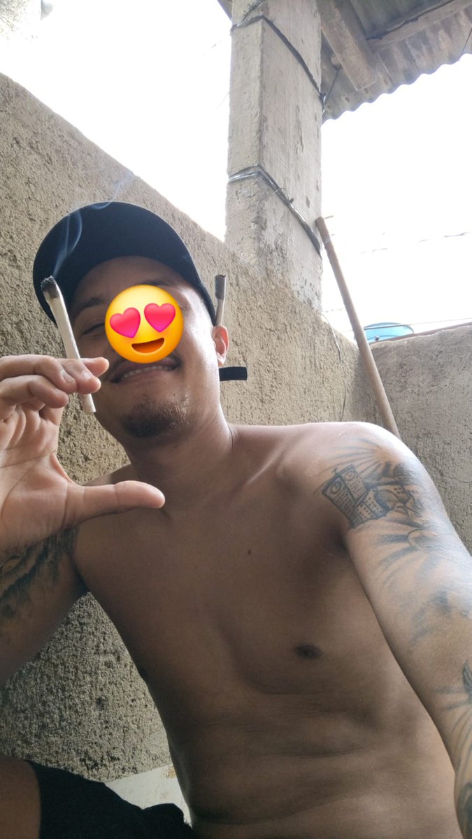JottaoDoCPX157's tweet photo. Ótima tarde Mundao louco 🥇🎈✌️ https://t.co/D7thKQrslM