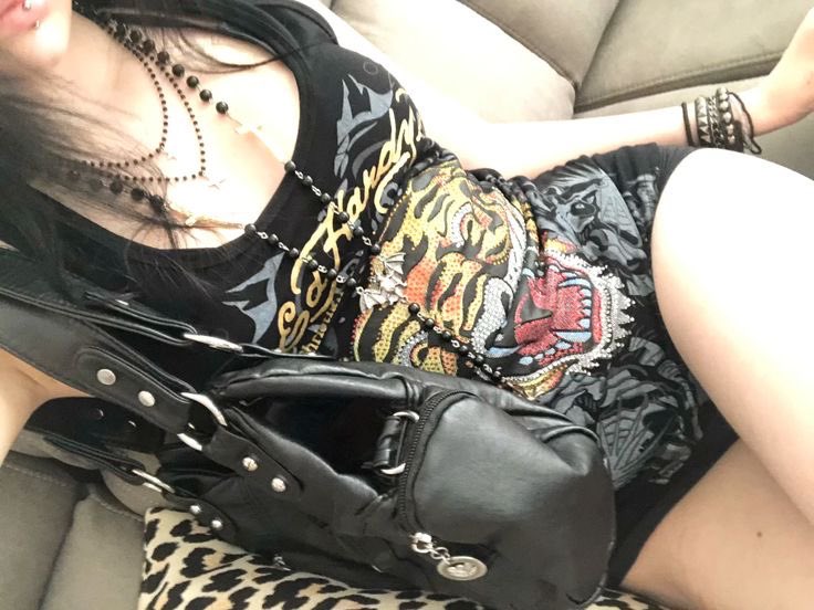 riksarus's tweet photo. how pinterest sees me :3 

style 
colour
character
atmosphere https://t.co/Qx9efBk2VZ