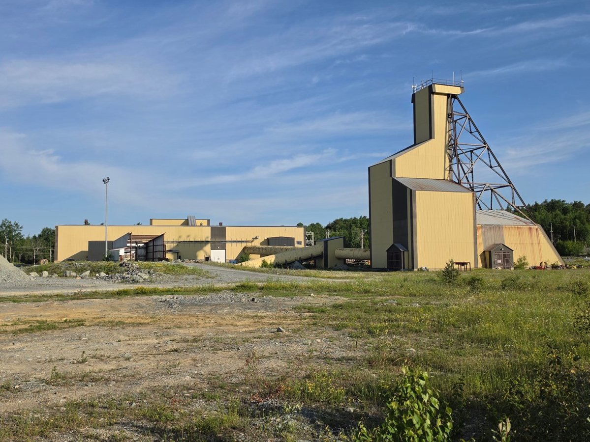 ResourceWorld's tweet photo. Inside LaFleur Minerals’ Beacon Mill and Swanson Gold Project - https://t.co/S9qwWecaeA #ResourceWorld #resourceinvesting #miningnews #mining @LaFleurMinerals #goldmining https://t.co/y77QNC6ZHX