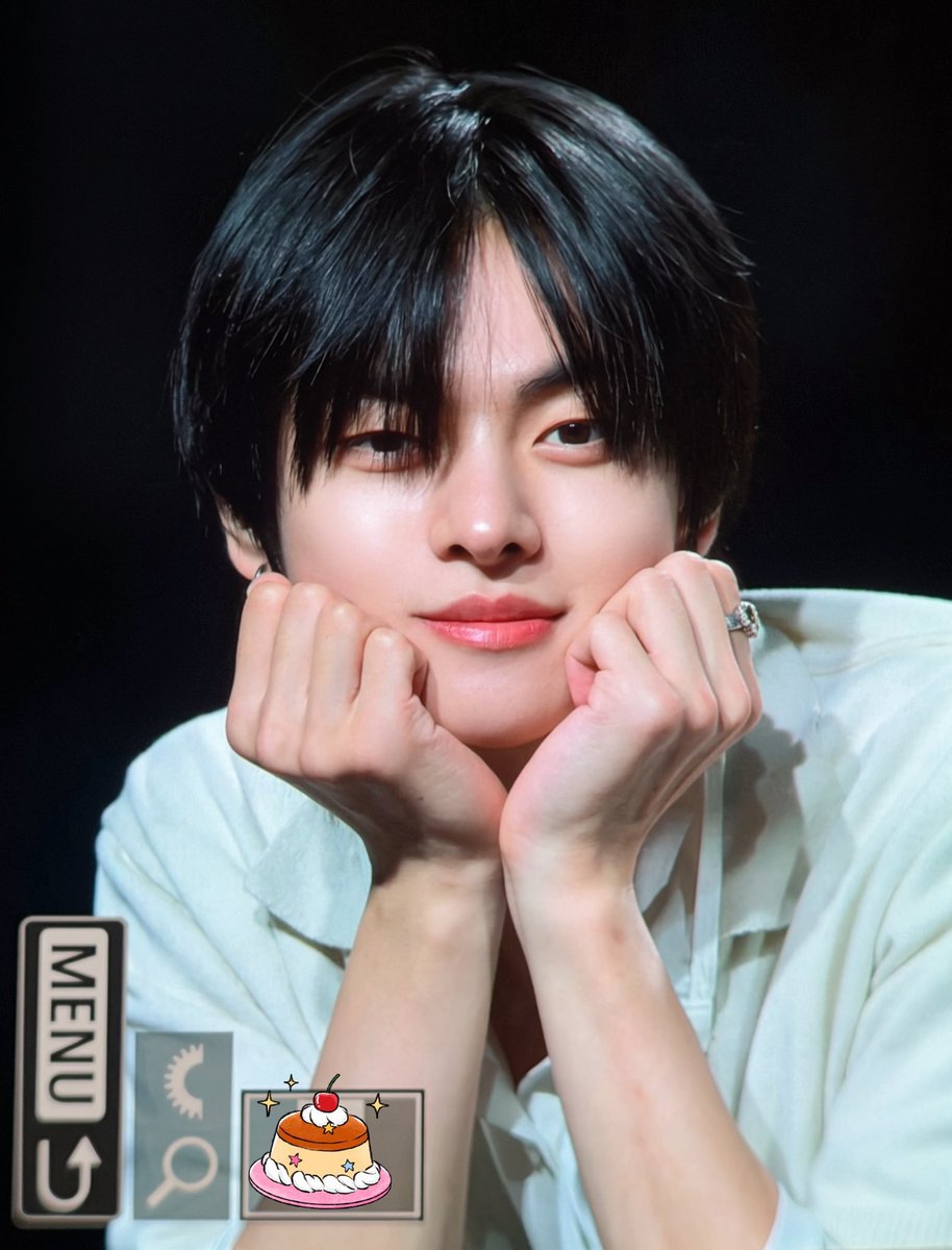 Reli_il's tweet photo. Hari ini footage fansign gemes2 bgt, dia bnyak senyum trus kayak pinky pinky blush gtu auranya🥰🥰🥰makasih jepretannya fansitenim🫶🏻 https://t.co/mYrJYPJqX7